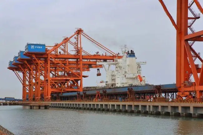 ǳ̸������ϵͳ�ڸۿ��豸�ϵ�Ӧ��